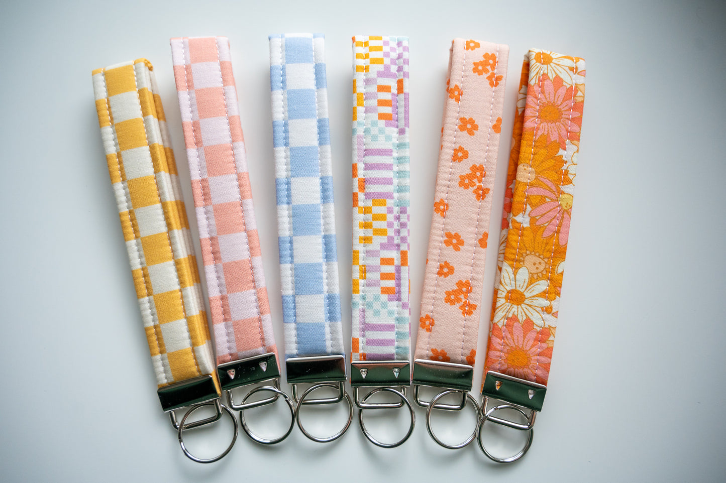 Retro Pink and Orange Florals Wristlet Keychain