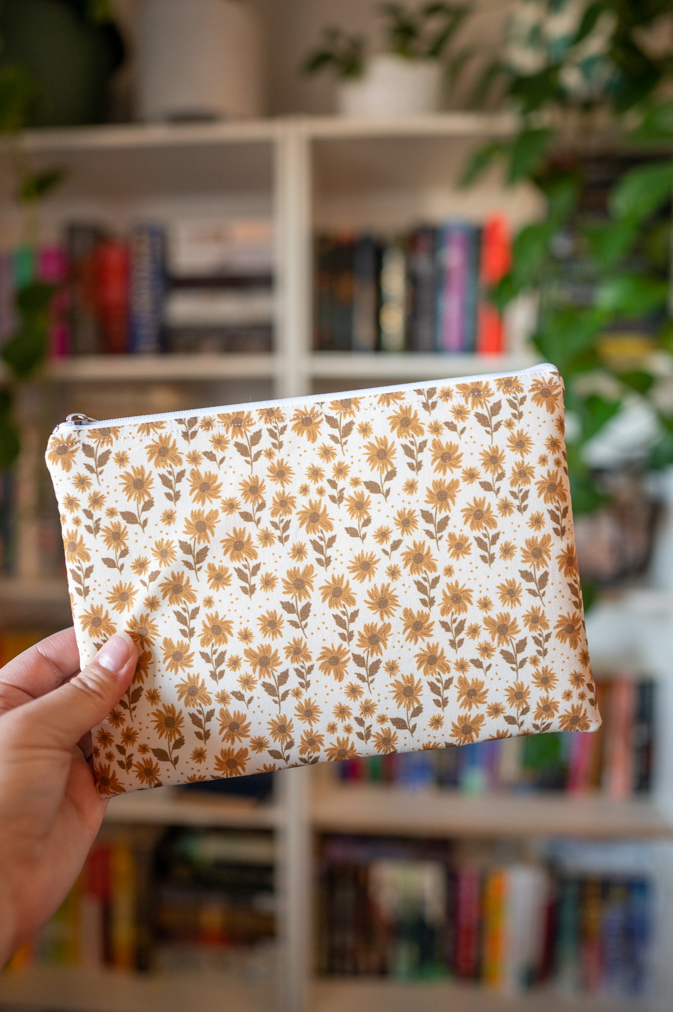 Tiny Sunflowers Kindle Sleeve