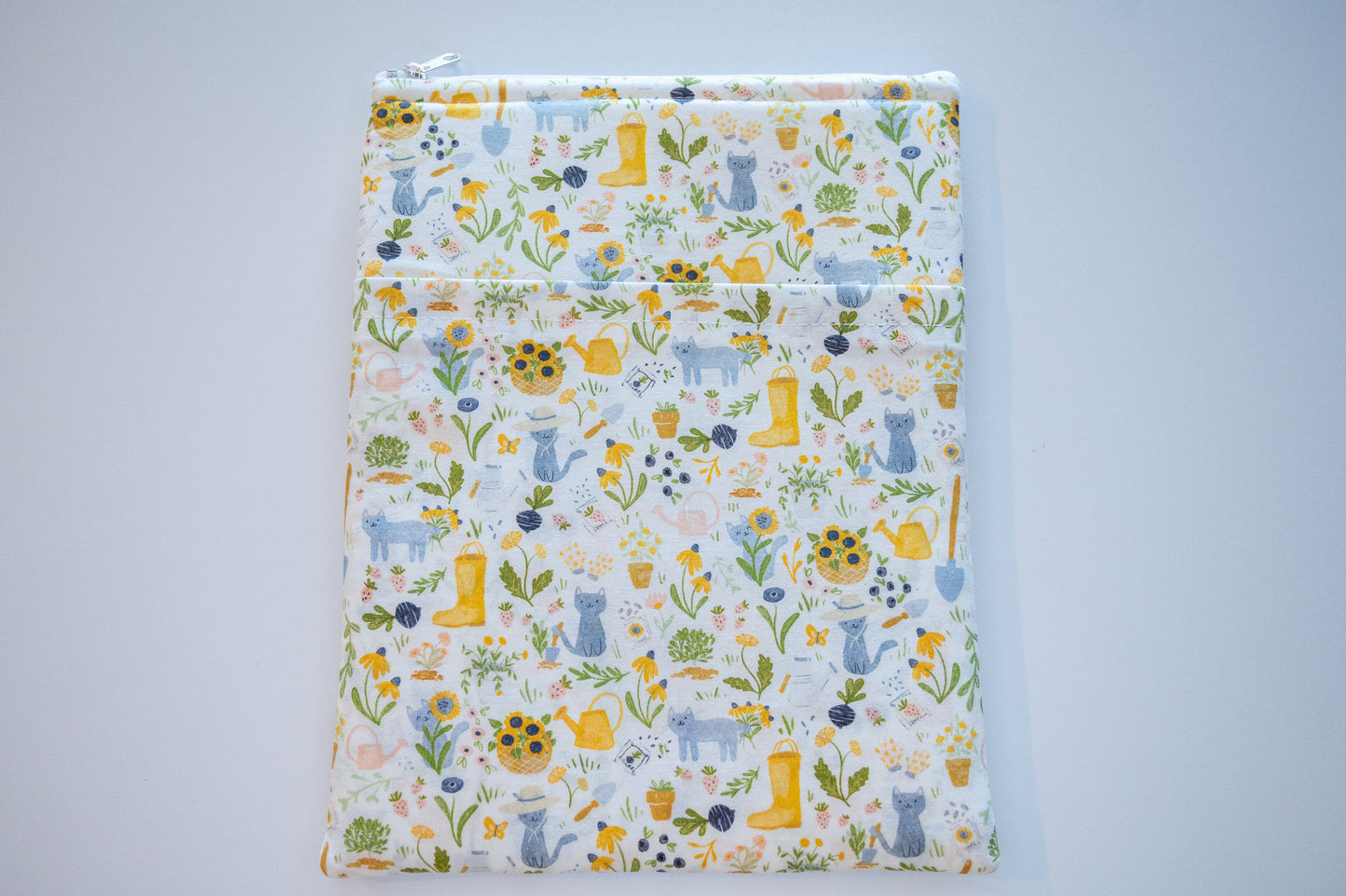 White Cats in the Garden Book Sleeve With Zipper