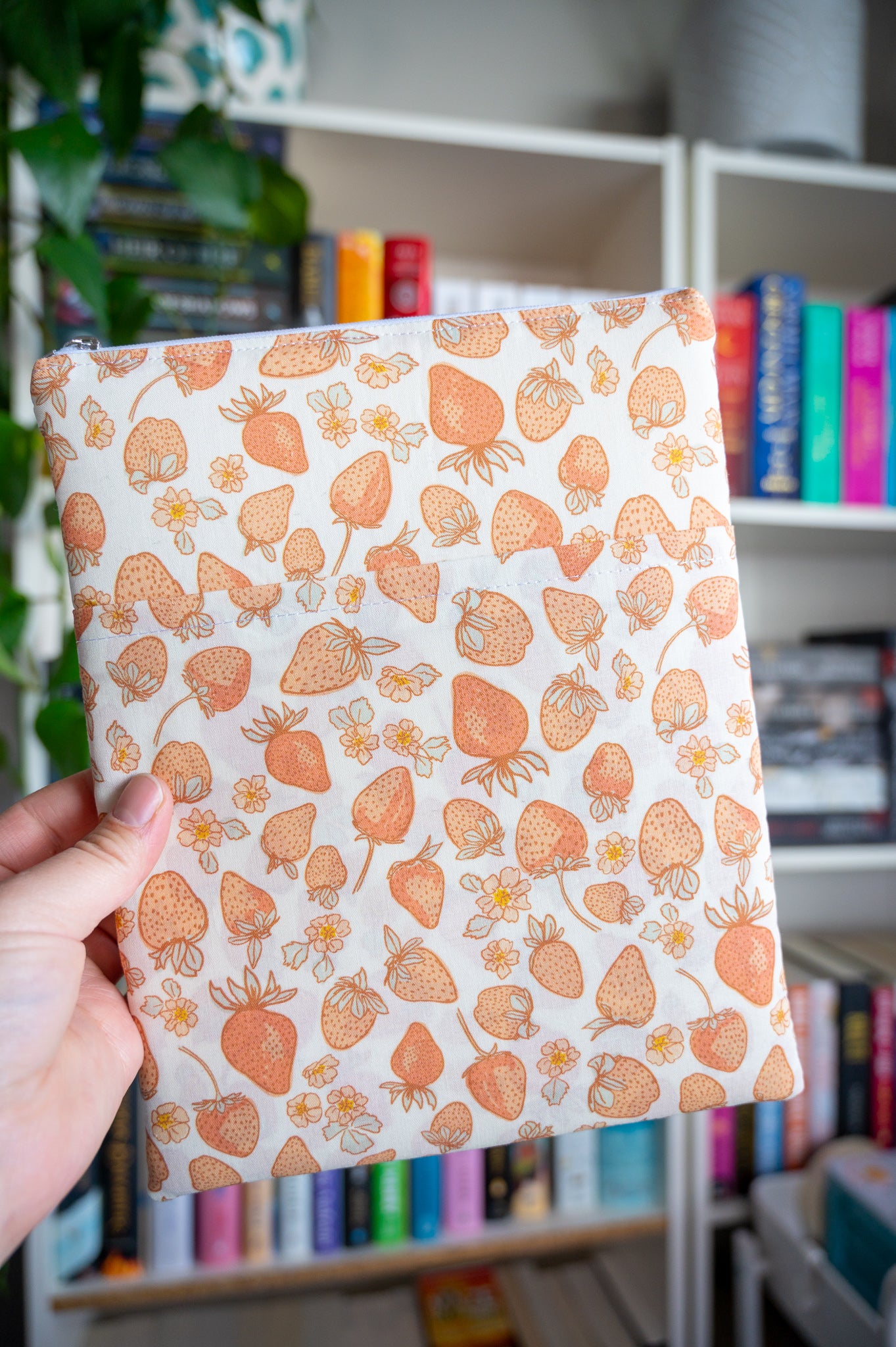 Berry Delight Book Sleeve With Zipper