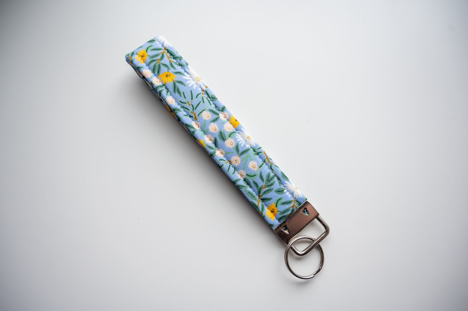 Field of Daisies Wrist Lanyard