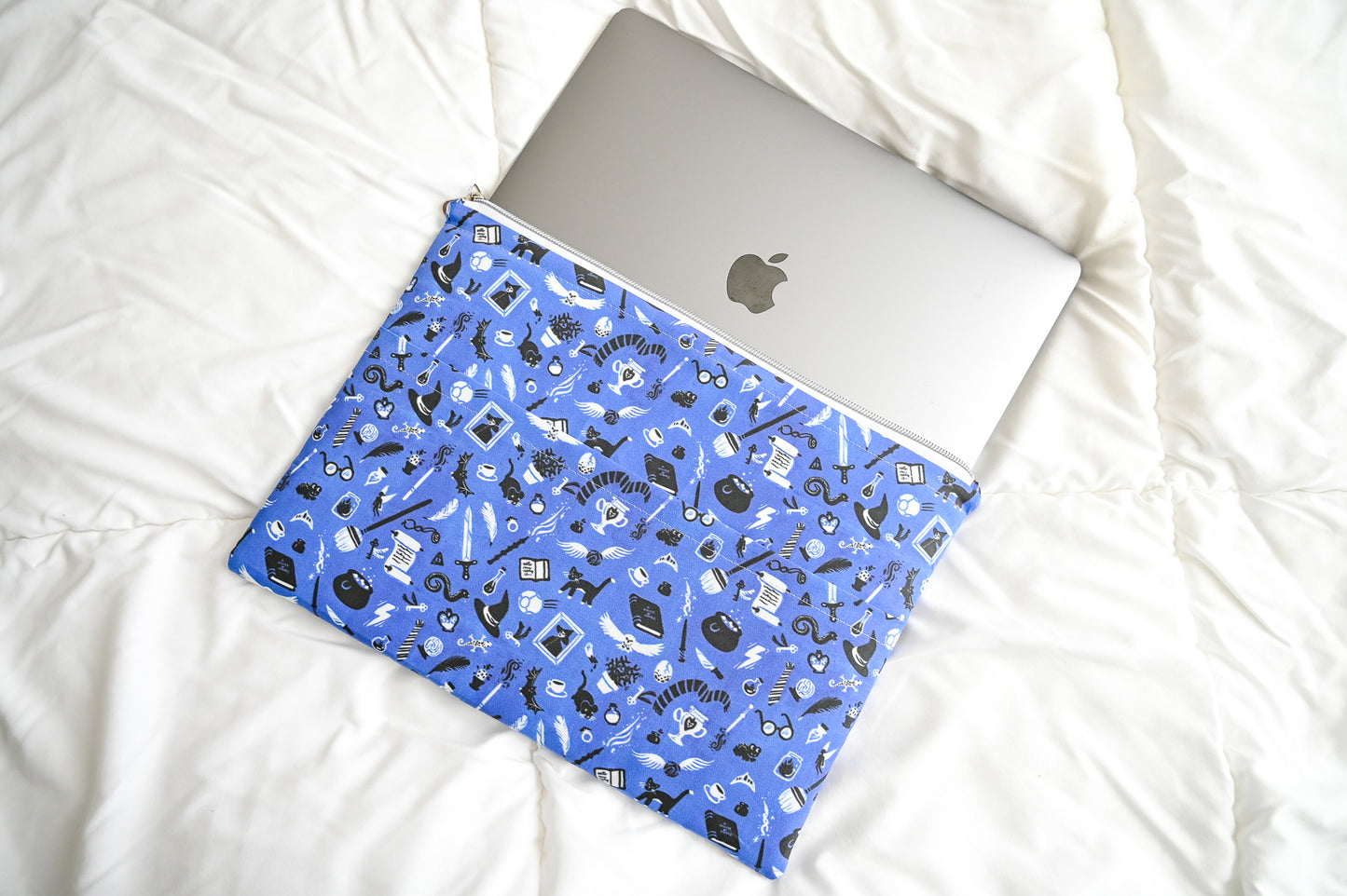 Magical Laptop Sleeve in Blue 13inch
