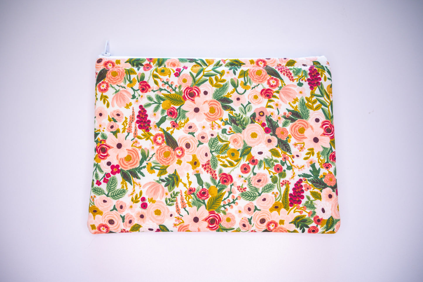 Red/Pink Flowers Kindle Sleeve